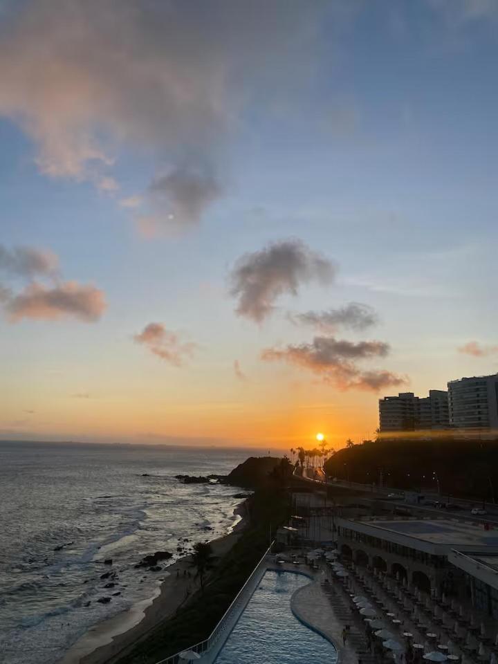 Ap Luxo Vista Mar Em Frente Ao Circuito Ondina Carnaval *